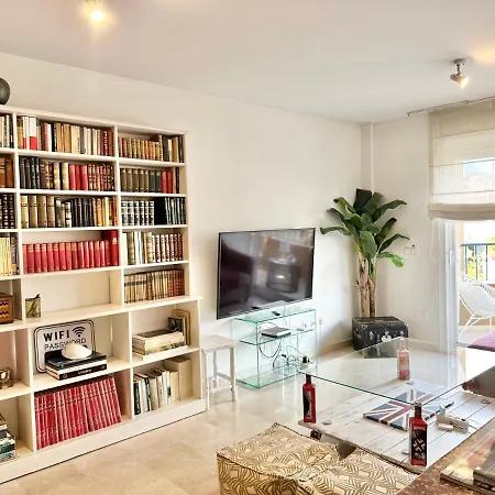 Center - Eaw Homes *