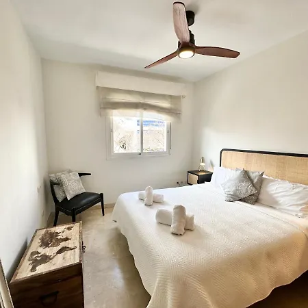 Center - Eaw Homes *