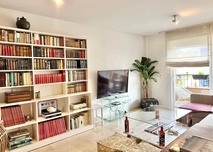 Center - Eaw Homes *