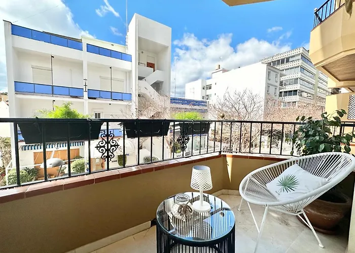 Center - Eaw Homes Marbella
